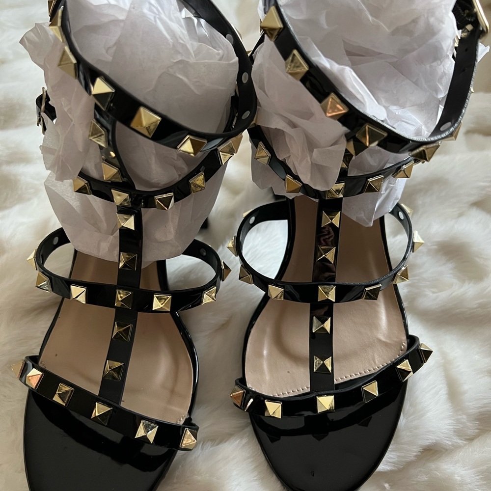 Wild Diva Brand Studded Strappy High Block Heel Sandal New